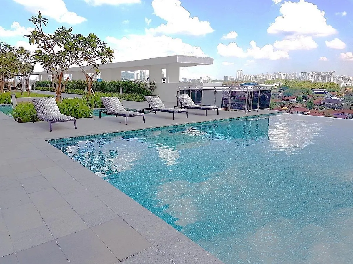 Suites At 1Tebrau Johor Bahru Apartment