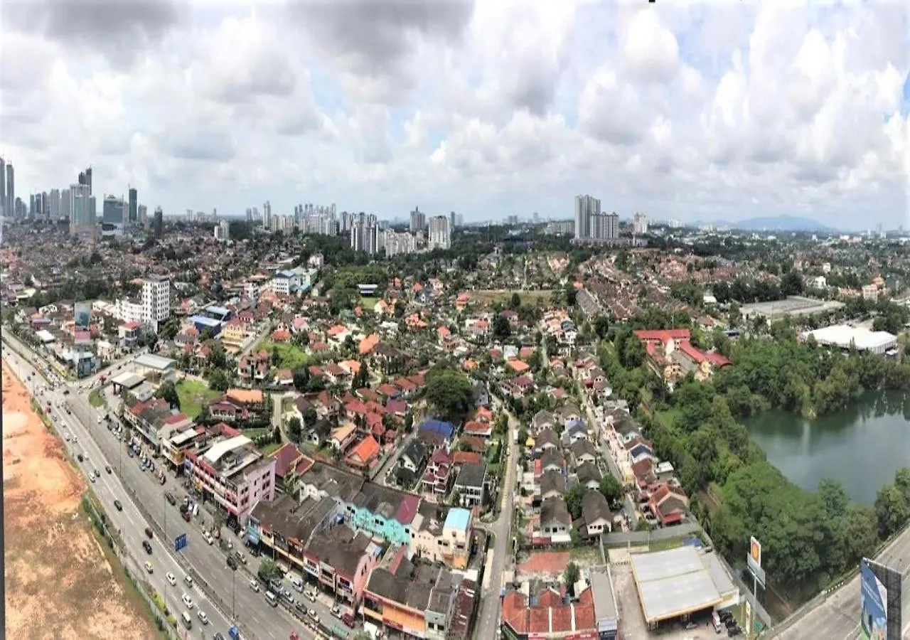Suites At 1Tebrau Johor Bahru Apartment